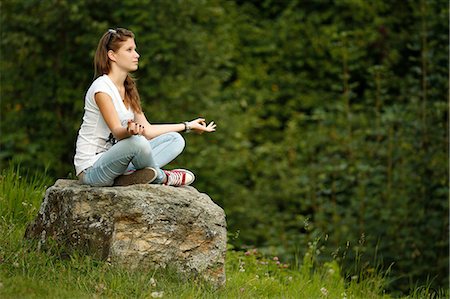 simsearch:877-08129539,k - Young girl praying. Stock Photo - Rights-Managed, Code: 877-08127925