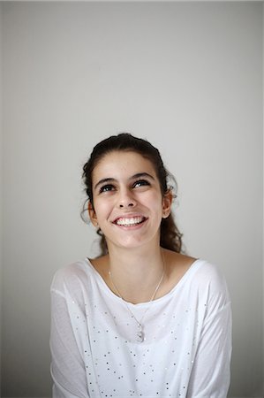 photononstop - Portrait of a smiling teenage girl Photographie de stock - Rights-Managed, Code: 877-08128029