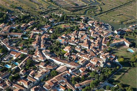 simsearch:877-08129071,k - France, Charente-Maritime, Mornac-sur-Seudre, aerial view Stock Photo - Rights-Managed, Code: 877-08128160