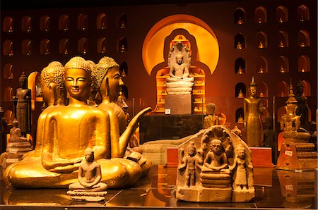 Camdodia, Siem Reap Province, Siem Reap Town, Angkor National museum, the "Thousand Buddhas gallery" Stock Photo - Rights-Managed, Code: 877-08128242