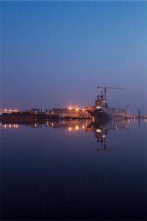 France, Saint-Nazaire, Penhouët basin at night Stock Photo - Rights-Managed, Code: 877-08128492