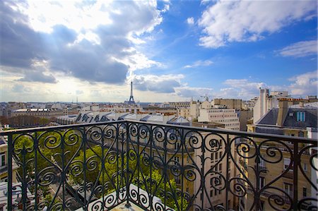 eiffel - France,Paris view from a balcony Foto de stock - Con derechos protegidos, Código: 877-08128703