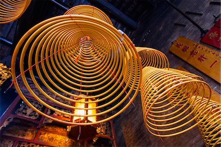 simsearch:877-08128746,k - China,Macau,Sam Kai Vui Kun Temple,Incense Coils Stock Photo - Rights-Managed, Code: 877-08128791