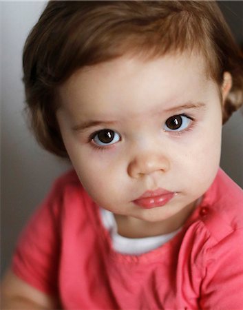 simsearch:877-08128837,k - Portrait of 1 year old little girl Foto de stock - Con derechos protegidos, Código: 877-08129029