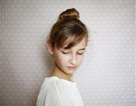 people hairstyle - Portrait of a 11 years old teenager Stock Photo - Rights-Managed, Code: 877-08129142