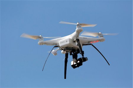 dijon - France,Côte d'Or. Dijon. Drone surveillance / shooting in flight. Foto de stock - Direito Controlado, Número: 877-08129458