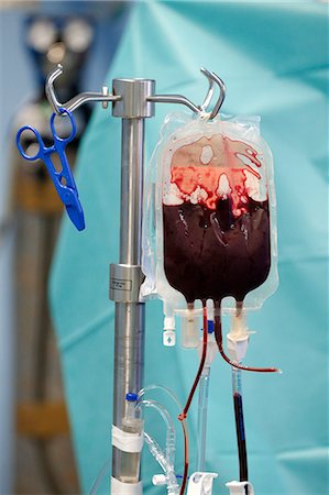 Brazzaville Hospital. Operating theater. Blood bag. Blood transfusion. Congo. Photographie de stock - Rights-Managed, Code: 877-08129511