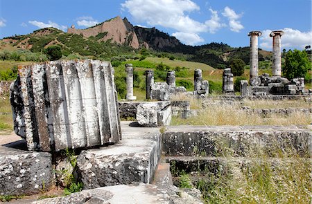 simsearch:877-08898159,k - Turkey, province of Manisa (east of Izmir), Sardes (Sart or Sardis), the Artemis temple site Foto de stock - Direito Controlado, Número: 877-08898147