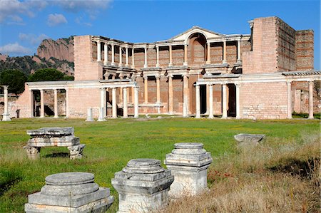 simsearch:877-08898159,k - Turkey, province of Manisa (east of Izmir), Sardes (Sart or Sardis), gymnasium site, thermal complex, imperial hall or marble court Foto de stock - Direito Controlado, Número: 877-08898162