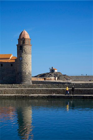France, Southern France, Pyrenees Orientales, Collioure, Notre Dame des Anges church Photographie de stock - Rights-Managed, Code: 877-08898247