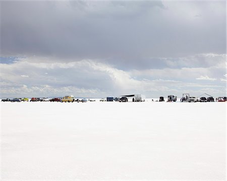 flat - Row of spectators on Bonneville Salt Flats, during Speed Week Stock Photo - Rights-Managed, Code: 878-07442496