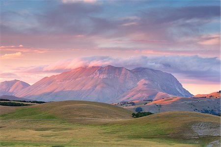 Europe,Italy,Umbria,Perugia district,Sibillini National park. Foto de stock - Con derechos protegidos, Código: 879-09020729