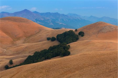 Europe, Italy, Abruzzo, Aquila district . Laga mountains at sunset Stockbilder - Lizenzpflichtiges, Bildnummer: 879-09020736