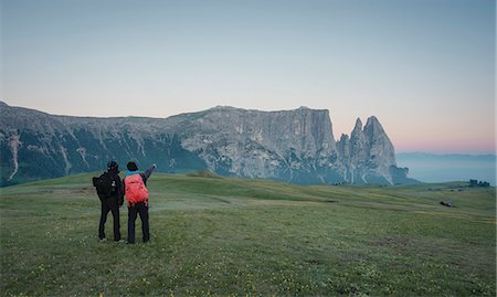 simsearch:879-09100699,k - Alpe di Siusi/Seiser Alm, Dolomites, South Tyrol, Italy. Sunrise on the Alpe di Siusi Foto de stock - Con derechos protegidos, Código: 879-09020801