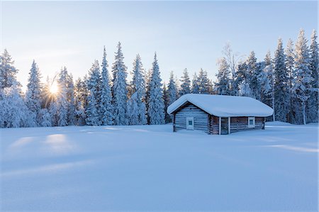 simsearch:879-09021261,k - Wooden hut in the snowy forest, Kiruna, Norrbotten County, Lapland, Sweden Stock Photo - Rights-Managed, Code: 879-09021253