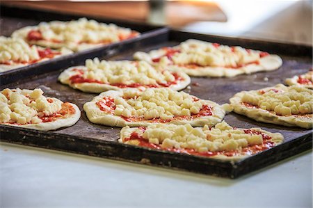 simsearch:614-06719767,k - Pizzas ready to be fired. Lombardy. Italy. Europe Stock Photo - Rights-Managed, Code: 879-09034049