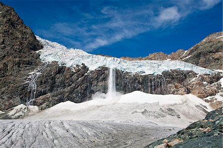 simsearch:879-09129349,k - Ice detaching from the glacier of Fellaria Valmalenco, Valtellina, Lombardy Italy Europe Photographie de stock - Rights-Managed, Code: 879-09034217