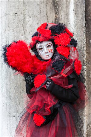 simsearch:841-05795242,k - Colorful mask and costume of Carnival of Venice famous festival worldwide Veneto Italy Europe Foto de stock - Direito Controlado, Número: 879-09034327