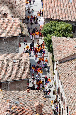 Europe,Italy,Umbria,Perugia district,Gubbio. The crowd and the Race of the Candles Stock Photo - Rights-Managed, Code: 879-09032876