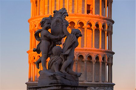 roman (architecture) - Europe,Italy,Tuscany,Pisa. Architectural details Photographie de stock - Rights-Managed, Code: 879-09032872