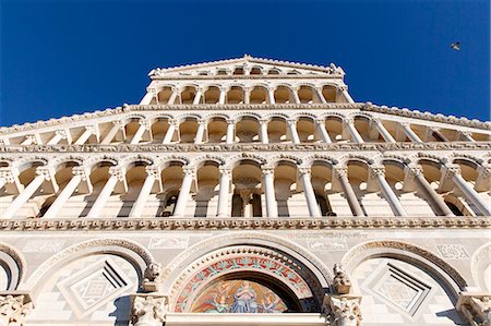 roman (architecture) - Europe,Italy,Tuscany,Pisa. Architectural details Photographie de stock - Rights-Managed, Code: 879-09032873
