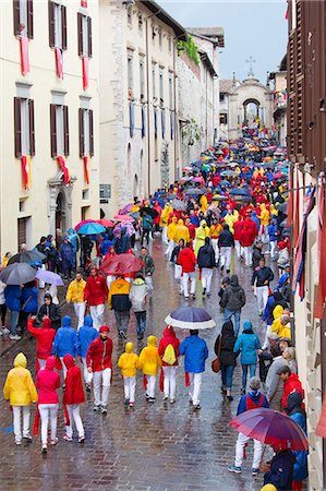 Europe,Italy,Umbria,Perugia district,Gubbio. The crowd and the Race of the Candles Stock Photo - Rights-Managed, Code: 879-09032881