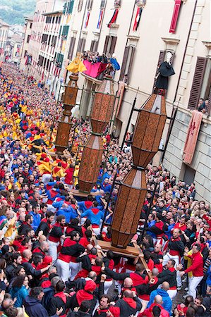 Europe,Italy,Umbria,Perugia district,Gubbio. The crowd and the Race of the Candles Stock Photo - Rights-Managed, Code: 879-09032893