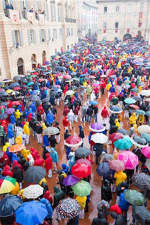 Europe,Italy,Umbria,Perugia district,Gubbio. The crowd and the Race of the Candles Stock Photo - Rights-Managed, Code: 879-09032901