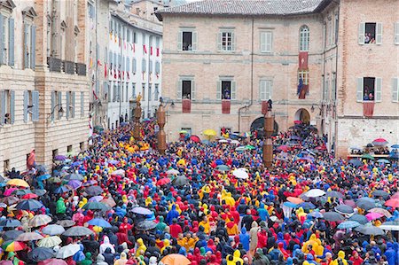 Europe,Italy,Umbria,Perugia district,Gubbio. The crowd and the Race of the Candles Stock Photo - Rights-Managed, Code: 879-09032916
