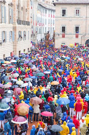 Europe,Italy,Umbria,Perugia district,Gubbio. The crowd and the Race of the Candles Stock Photo - Rights-Managed, Code: 879-09032918