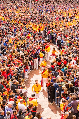 Europe,Italy,Umbria,Perugia district,Gubbio. The crowd and the Race of the Candles Stock Photo - Rights-Managed, Code: 879-09032919