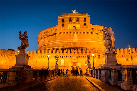 simsearch:879-09033290,k - Rome, Lazio, Italy,Mausoleum of Hadrian,Castel Sant'Angelo Photographie de stock - Rights-Managed, Code: 879-09033130