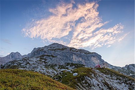 simsearch:879-09100487,k - Bivouac and refuge Tiziano,group of Marmarole,Ansiei Valley,Auronzo di Cadore,Belluno district,Veneto,Italy,Europe Photographie de stock - Rights-Managed, Code: 879-09033193