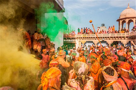 simsearch:400-08833647,k - Asia, India, Uttar Pradesh, Nandgaon, Holi festival of Colors Photographie de stock - Rights-Managed, Code: 879-09033230