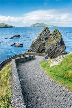 simsearch:6129-09057790,k - Dunquin pier, Dingle peninsula, County Kerry, Munster province, Ireland, Europe. Stock Photo - Rights-Managed, Code: 879-09033343