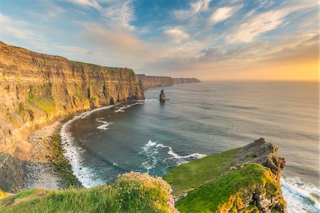 simsearch:879-09033247,k - Cliffs of Moher at sunset. Liscannor, Co. Clare, Munster province, Ireland. Stock Photo - Rights-Managed, Code: 879-09033359