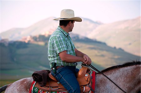 simsearch:6129-09057560,k - Europe,Italy,Umbria,Perugia district,Castelluccio of Norcia. Horse riding Photographie de stock - Rights-Managed, Code: 879-09043217