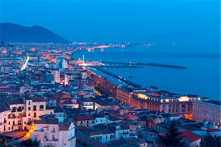 simsearch:879-09020663,k - Europe,Italy,Campania,Salerno. City at dusk Photographie de stock - Rights-Managed, Code: 879-09043300