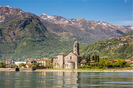 simsearch:862-08699419,k - The Church of Santa Maria Del Tiglio and San Vincenzo, Gravedona, Lake Como, Lombardy, Italy Foto de stock - Con derechos protegidos, Código: 879-09043407