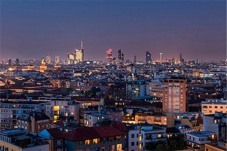 simsearch:879-09190166,k - The skyline of Milan from a skyscraper, Milan, Lombardy, Italy Europe Photographie de stock - Rights-Managed, Code: 879-09099909