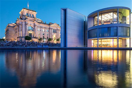 The Government district along the Sprea river, Berlin, Germany, Europe Photographie de stock - Rights-Managed, Code: 879-09099943