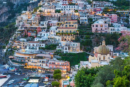 simsearch:879-09189535,k - Positano, Salerno Province, Campania, Italy. View of the center of Positano at dusk Foto de stock - Direito Controlado, Número: 879-09099979