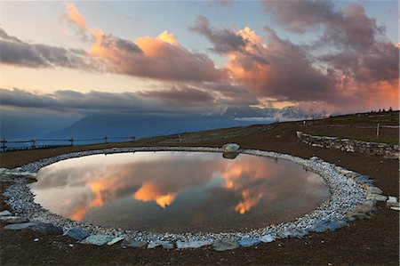 An artificial little lake at Mezzomiglio Alm, Cansiglio, Farra d'Alpago, Belluno, Italy Photographie de stock - Rights-Managed, Code: 879-09100115