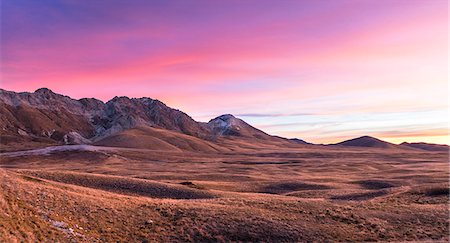 europe mountain - Campo Imperatore, Fonte Cerreto village, L'Aquila district, Abruzzo, Italy Stock Photo - Rights-Managed, Code: 879-09100219