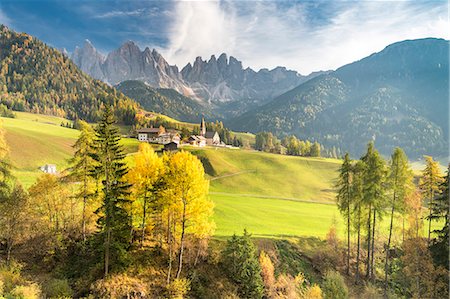 simsearch:6129-09057737,k - Funes Valley, Dolomites, province of Bolzano, South Tyrol, Italy. Autumn in Santa Maddalena and the peaks of Odle in the background Stock Photo - Rights-Managed, Code: 879-09100703