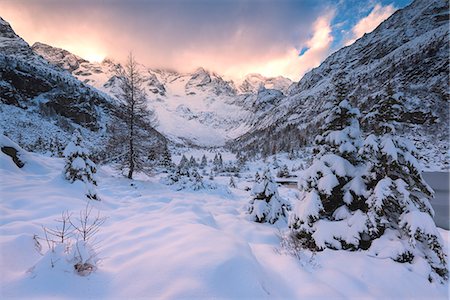 sunrise in the alps - Aviolo lake, Vezza d'Oglio, Brescia province, Lombardy, Italy Stock Photo - Rights-Managed, Code: 879-09100792