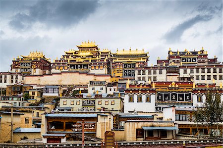 Ganden Sumtseling Monastery, Zhongdian, Shangri-La County, Yunnan Province, China, Asia, Asian, East Asia, Far East Stock Photo - Rights-Managed, Code: 879-09100881