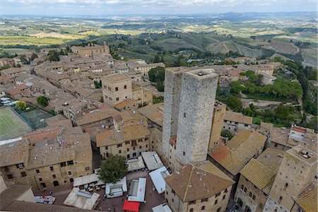 San Gimignano seen from the Podestà tower. Italy, Tuscany, Siena district. Stockbilder - Lizenzpflichtiges, Bildnummer: 879-09129033