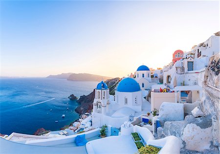 simsearch:862-07495912,k - Oia,Santorini,Cyclades,Greece Oia at sunset Stock Photo - Rights-Managed, Code: 879-09129151