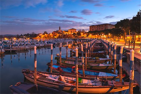 simsearch:879-09190980,k - Clusane d'Iseo, Iseo lake, Brescia province, Lombardy district, Italy, Europe. Photographie de stock - Rights-Managed, Code: 879-09129180